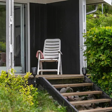 2 Bedroom Pet Friendly In