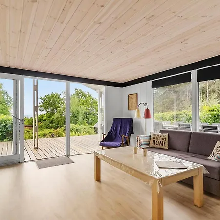 2 Bedroom Pet Friendly In