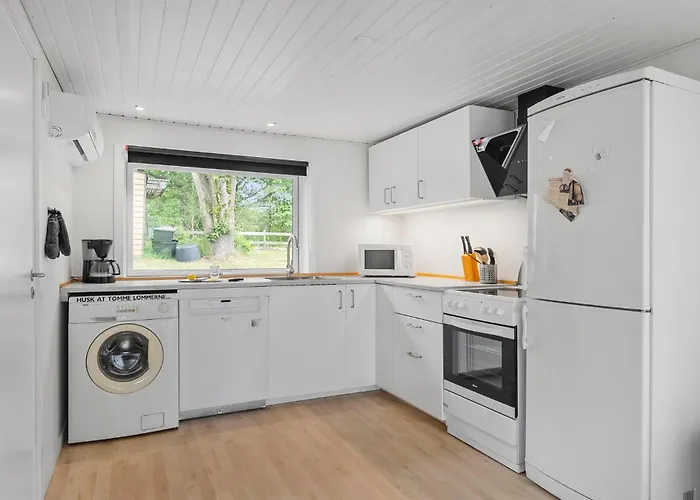 Holiday home 2 Bedroom Pet Friendly In