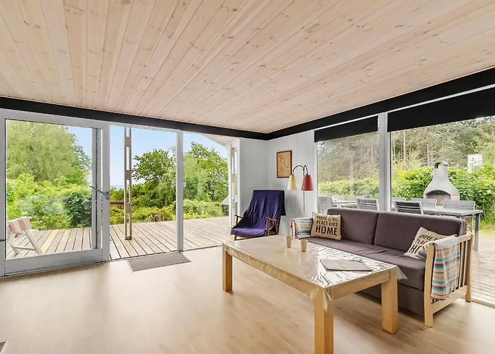 2 Bedroom Pet Friendly In